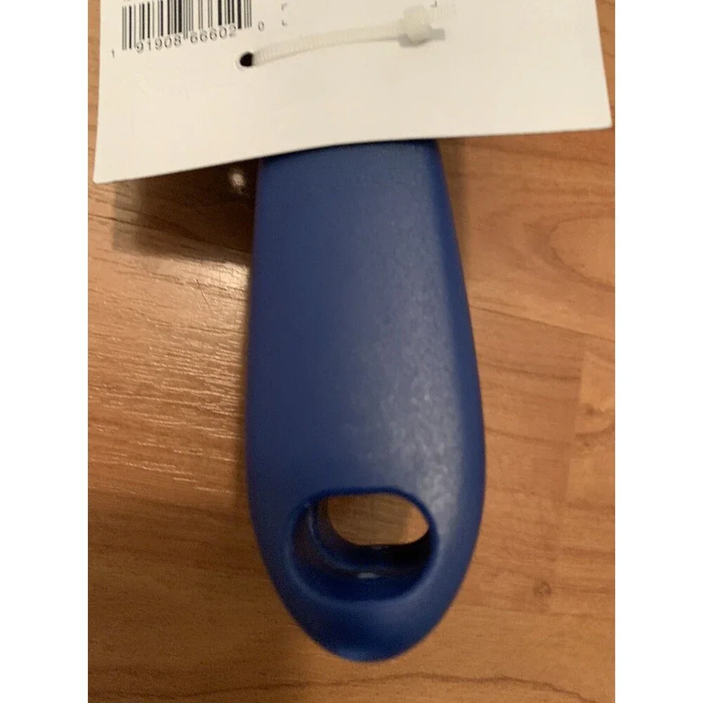 Room Essentials Manual Can Opener Hard Plastic & Medal Blue